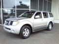 2006 Silver Lightning Metallic Nissan Pathfinder SE  photo #19