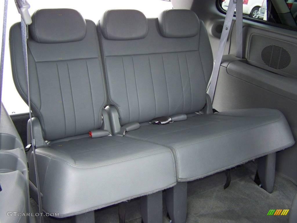 2007 Town & Country Touring - Modern Blue Pearl / Medium Slate Gray photo #12