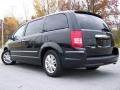 2008 Brilliant Black Crystal Pearlcoat Chrysler Town & Country Limited  photo #3