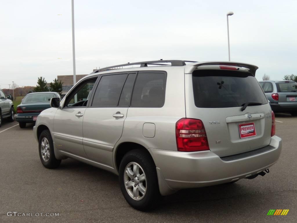 2003 Highlander V6 - Millenium Silver Metallic / Charcoal photo #3