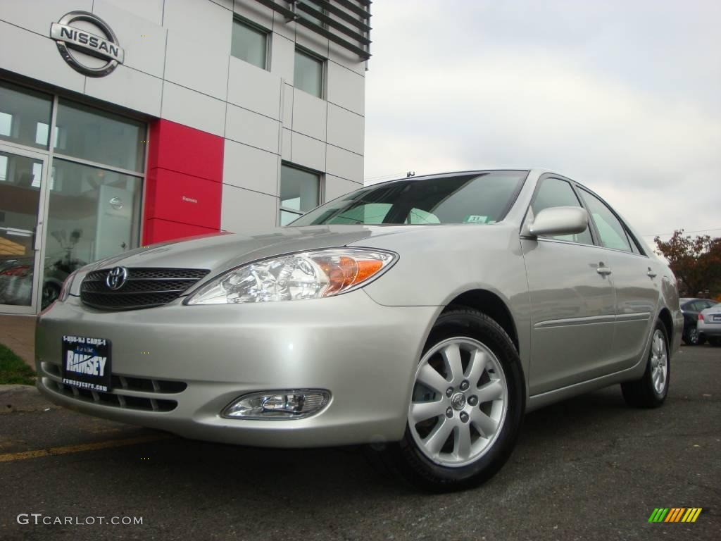 2004 Camry XLE - Lunar Mist Metallic / Stone photo #1