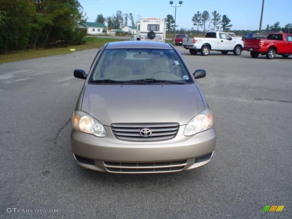 2004 Corolla LE - Desert Sand Mica / Pebble Beige photo #2