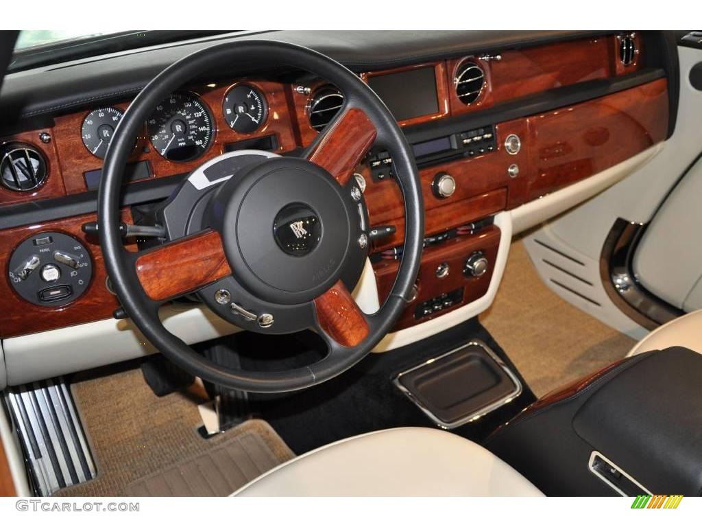 2008 Rolls-Royce Phantom Drophead Coupe Standard Phantom Drophead Coupe Model Light Creme Dashboard Photo #20743323