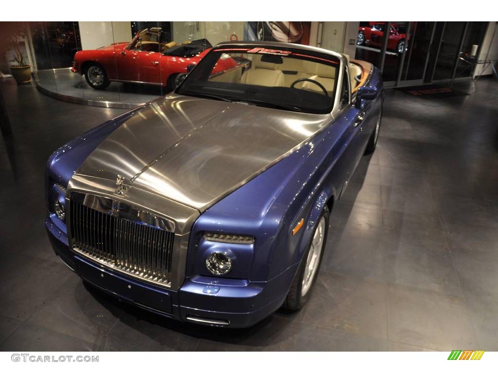 Metropolitan Blue 2008 Rolls-Royce Phantom Drophead Coupe Standard Phantom Drophead Coupe Model Exterior Photo #20743363