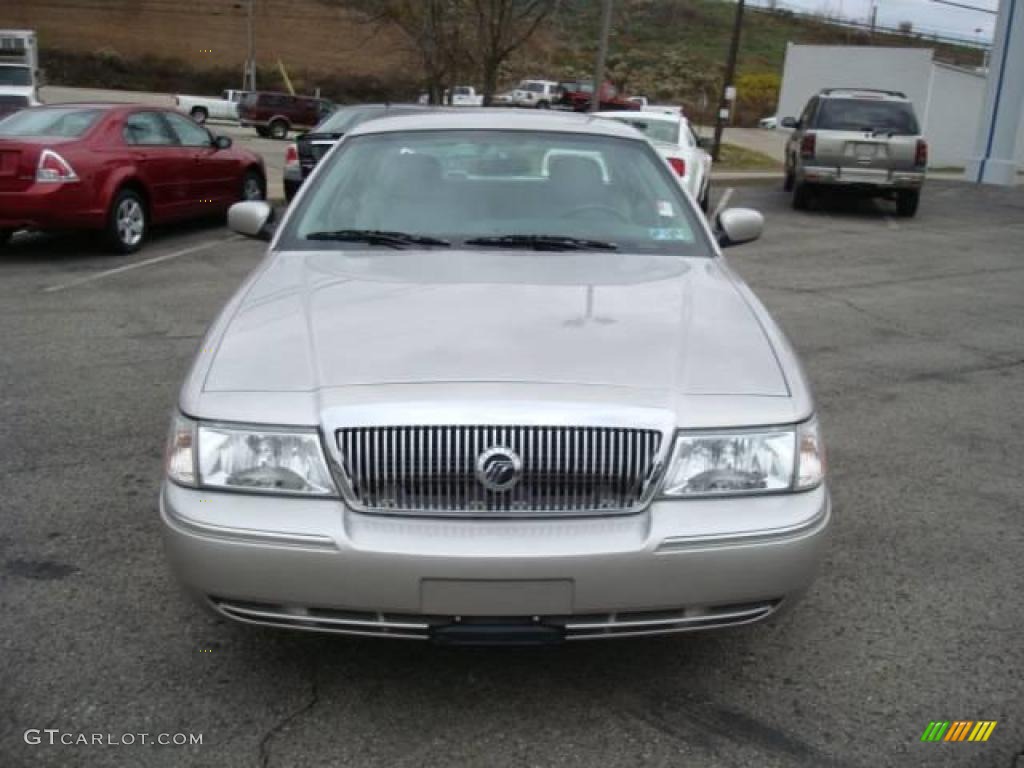 2004 Grand Marquis GS - Silver Birch Metallic / Light Flint photo #8