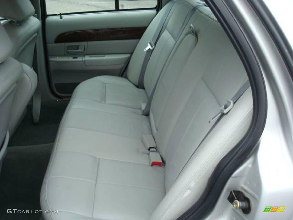 2004 Grand Marquis GS - Silver Birch Metallic / Light Flint photo #11