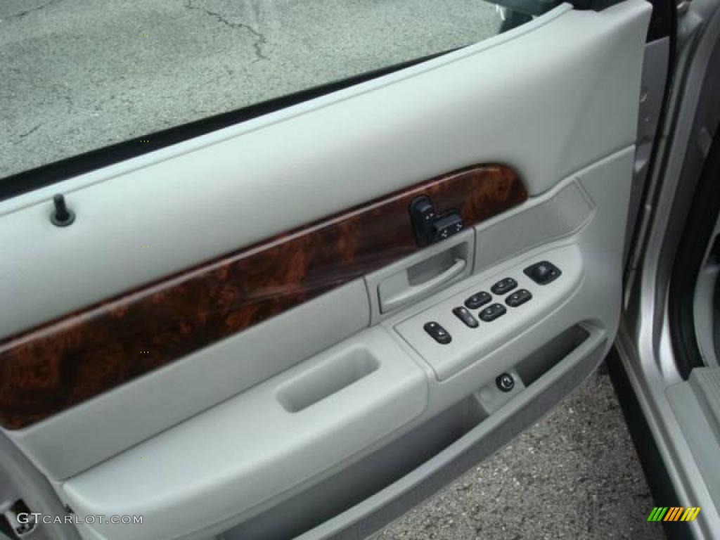 2004 Grand Marquis GS - Silver Birch Metallic / Light Flint photo #14