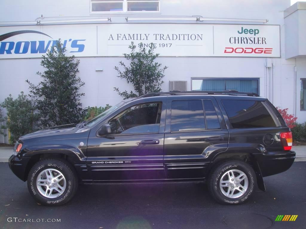 2004 Grand Cherokee Special Edition 4x4 - Brillant Black Crystal Pearl / Dark Slate Gray photo #1