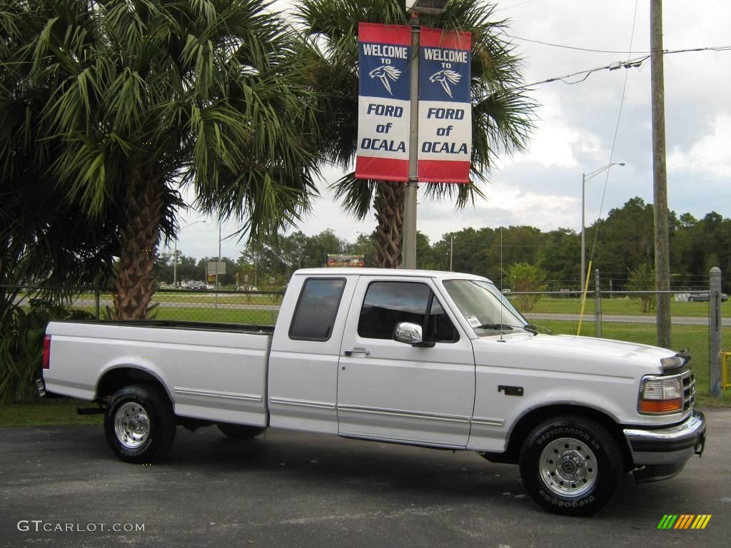 1996 F150 XLT Extended Cab - Oxford White / Opal Grey photo #2
