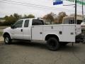 2000 Oxford White Ford F350 Super Duty XLT SuperCab 4x4 Chassis Utility Truck  photo #2