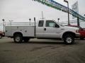 2000 Oxford White Ford F350 Super Duty XLT SuperCab 4x4 Chassis Utility Truck  photo #6