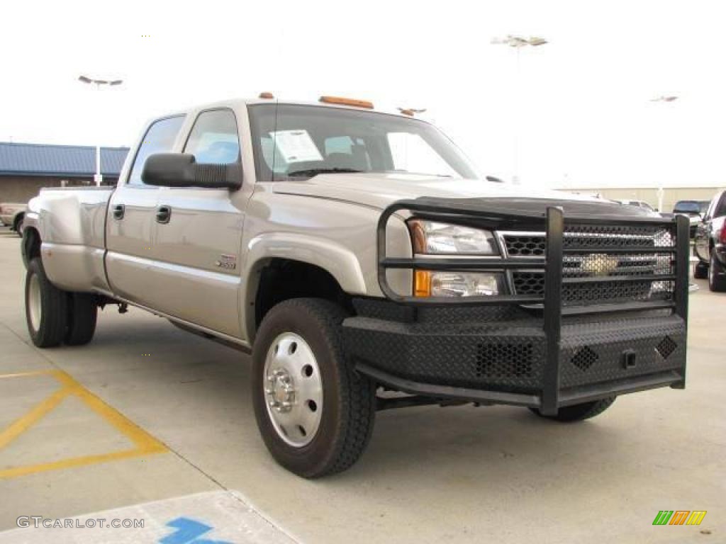 2005 Silverado 3500 LS Crew Cab 4x4 Dually - Silver Birch Metallic / Dark Charcoal photo #4