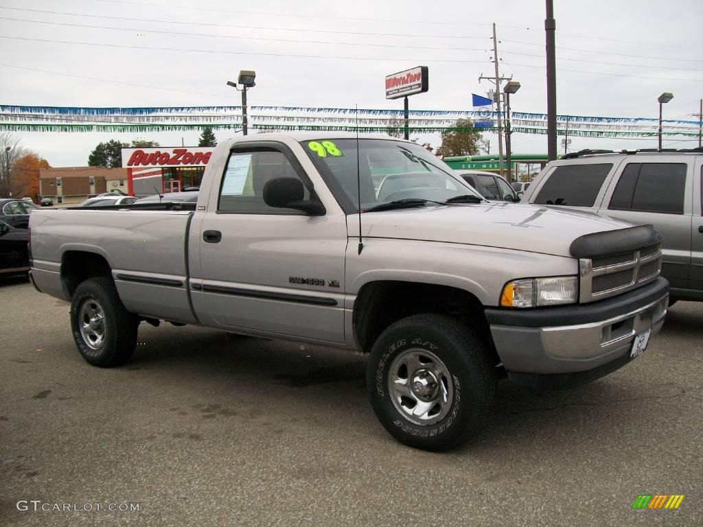 1998 Ram 1500 Laramie SLT Regular Cab 4x4 - Radiant Silver Metallic / Gray photo #7