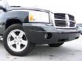 Brilliant Black Crystal Pearl - Dakota ST Quad Cab 4x4 Photo No. 2