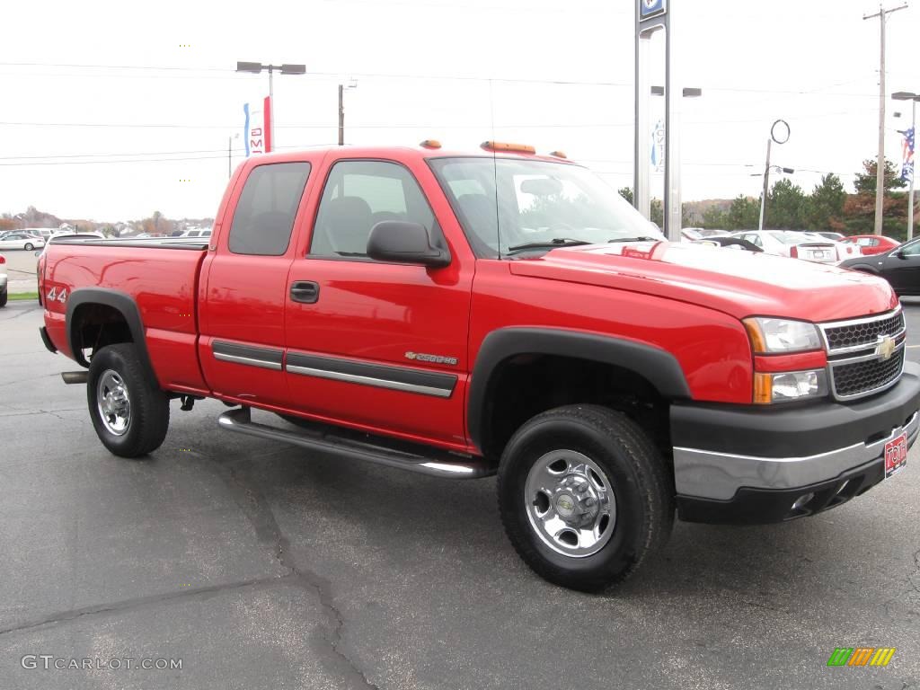 2006 Silverado 2500HD LT Extended Cab 4x4 - Sport Red Metallic / Dark Charcoal photo #6