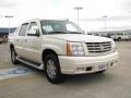 White Diamond - Escalade EXT AWD Photo No. 4