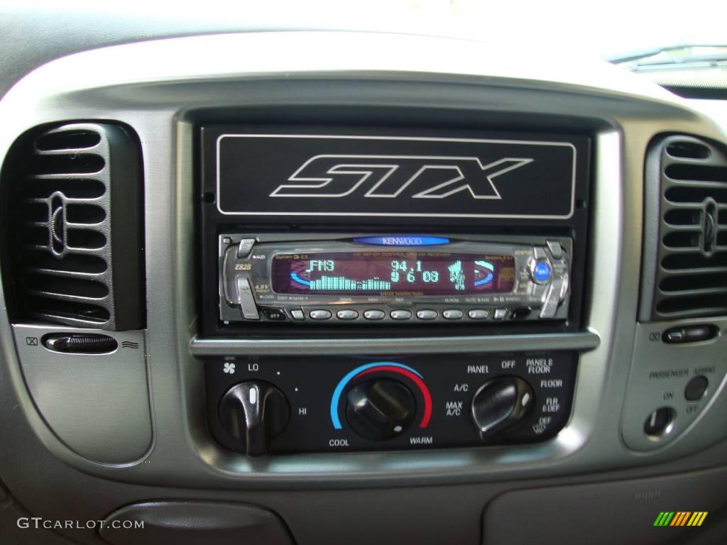 2003 F150 XLT Regular Cab - Silver Metallic / Medium Graphite Grey photo #30