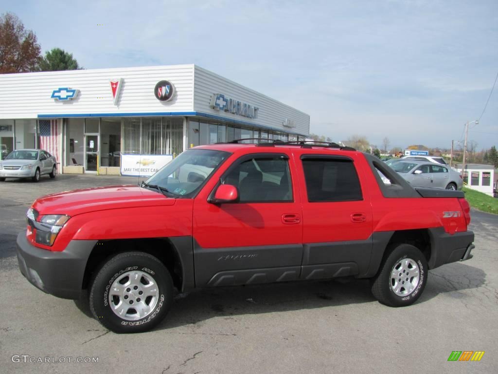 2003 Avalanche 1500 Z71 4x4 - Victory Red / Dark Charcoal photo #1