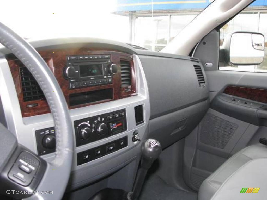 2008 Ram 3500 Laramie Quad Cab 4x4 - Bright White / Medium Slate Gray photo #13