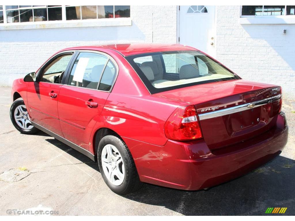 2005 Malibu LS V6 Sedan - Sport Red Metallic / Neutral Beige photo #7