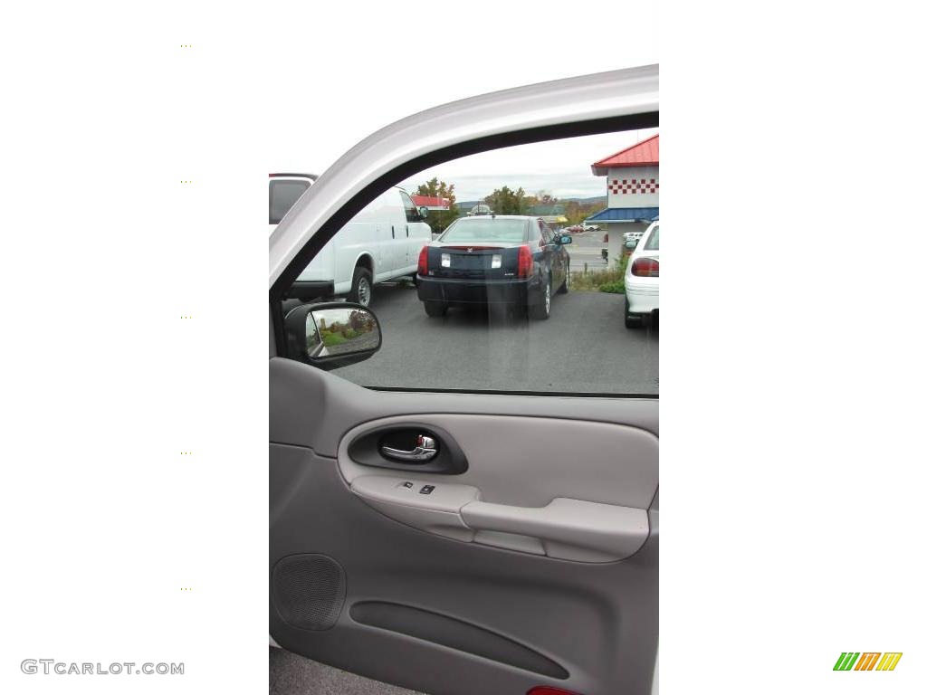 2006 TrailBlazer LS 4x4 - Summit White / Light Gray photo #15