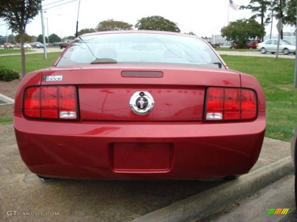 2005 Mustang V6 Deluxe Coupe - Redfire Metallic / Light Graphite photo #5