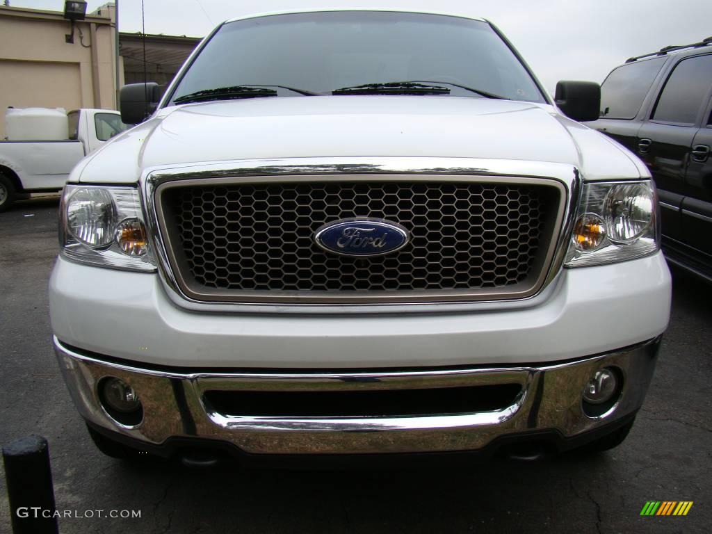 2006 F150 Lariat SuperCrew 4x4 - Oxford White / Black photo #3