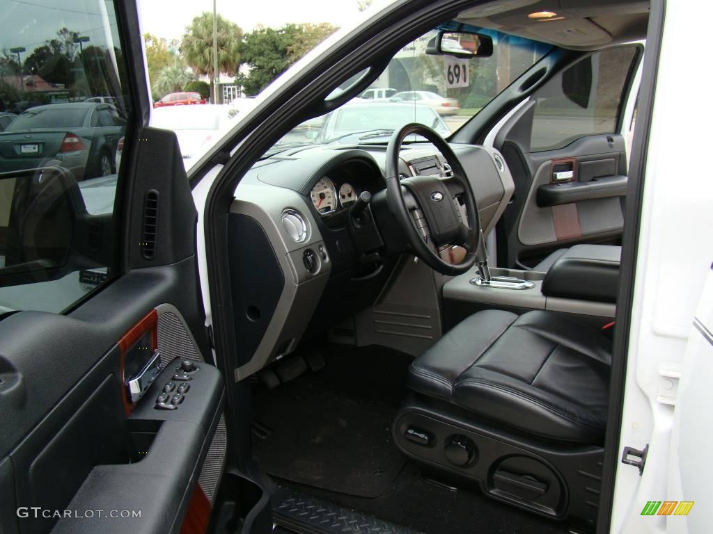 2006 F150 Lariat SuperCrew 4x4 - Oxford White / Black photo #10