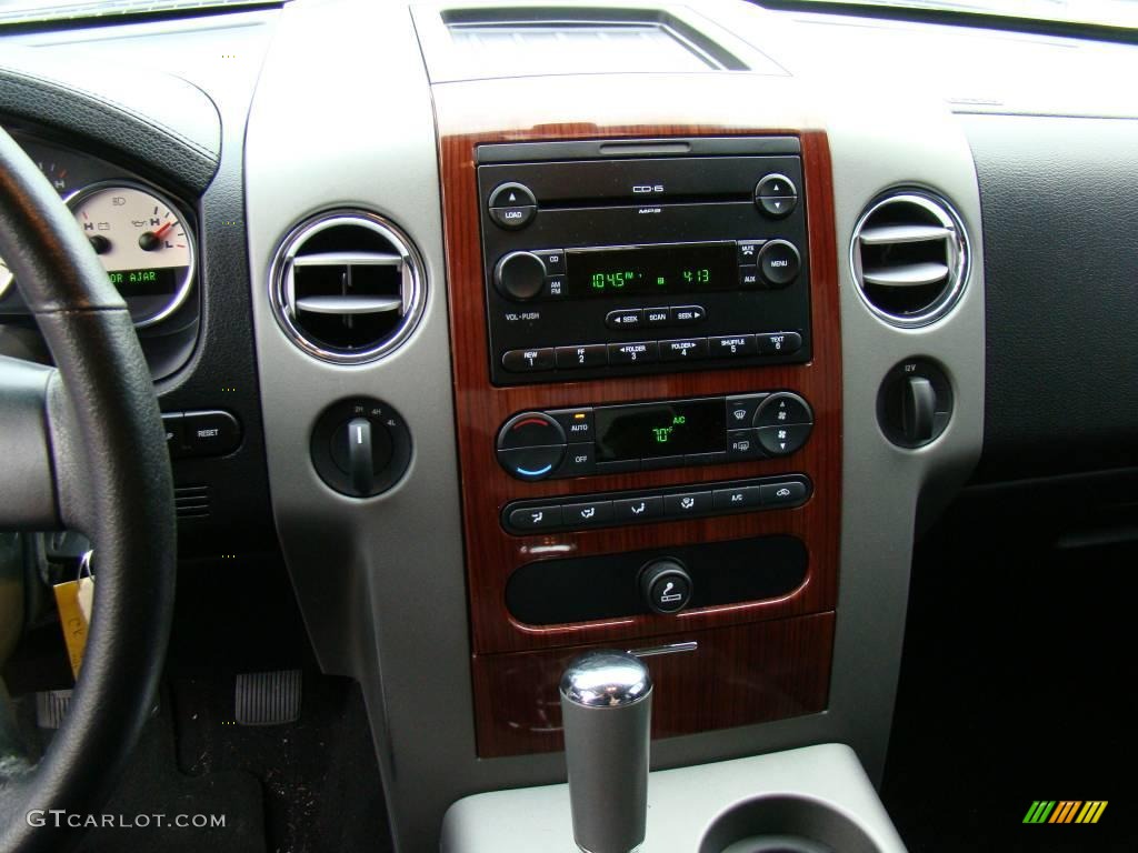 2006 F150 Lariat SuperCrew 4x4 - Oxford White / Black photo #18