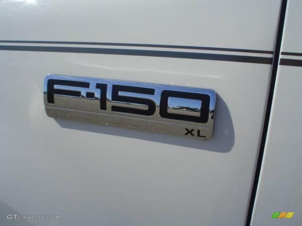 2007 F150 XL Regular Cab - Oxford White / Medium Flint photo #13