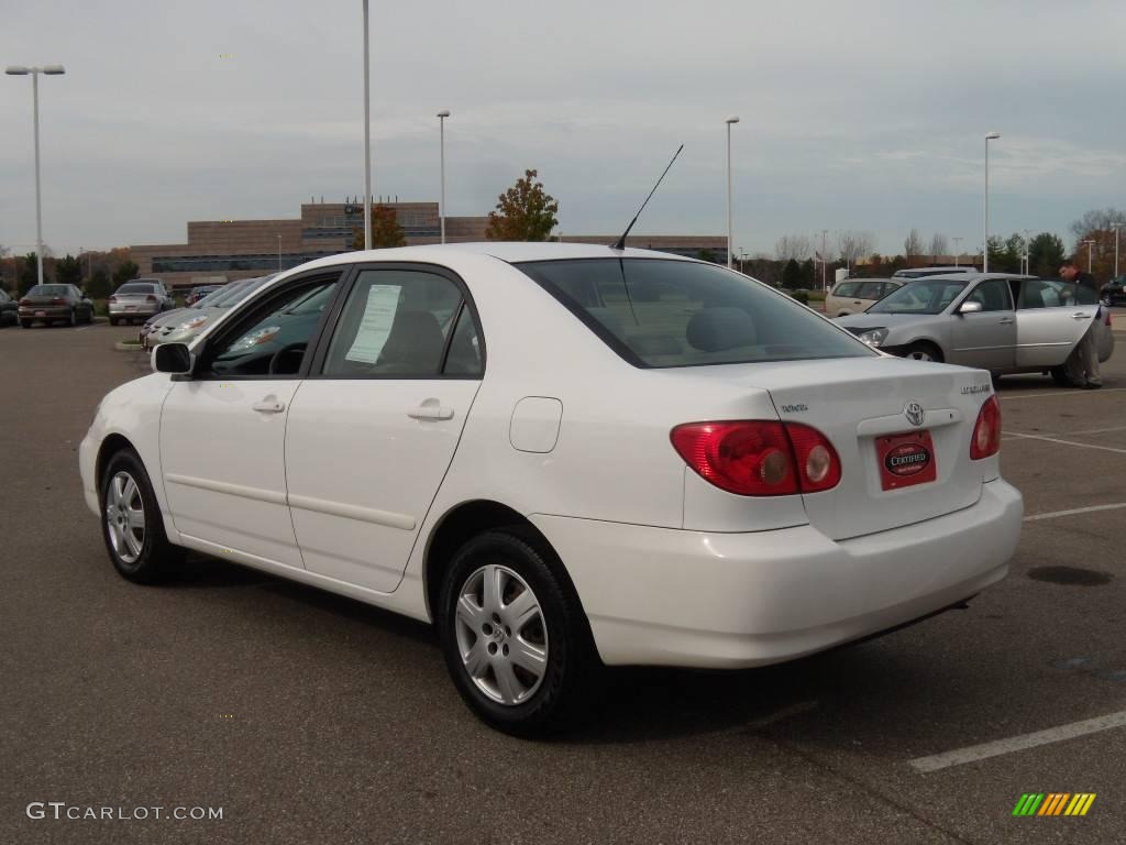 2005 Corolla LE - Super White / Light Gray photo #3