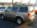 2006 Granite Metallic Nissan Pathfinder SE  photo #5