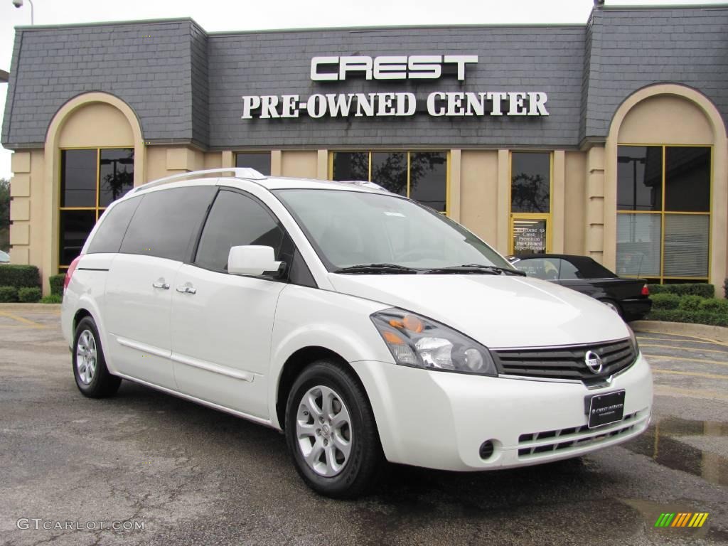 Nordic White Pearl Nissan Quest