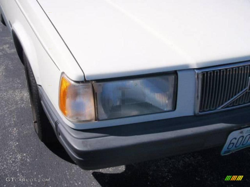 1994 940 Sedan - White / Grey photo #4