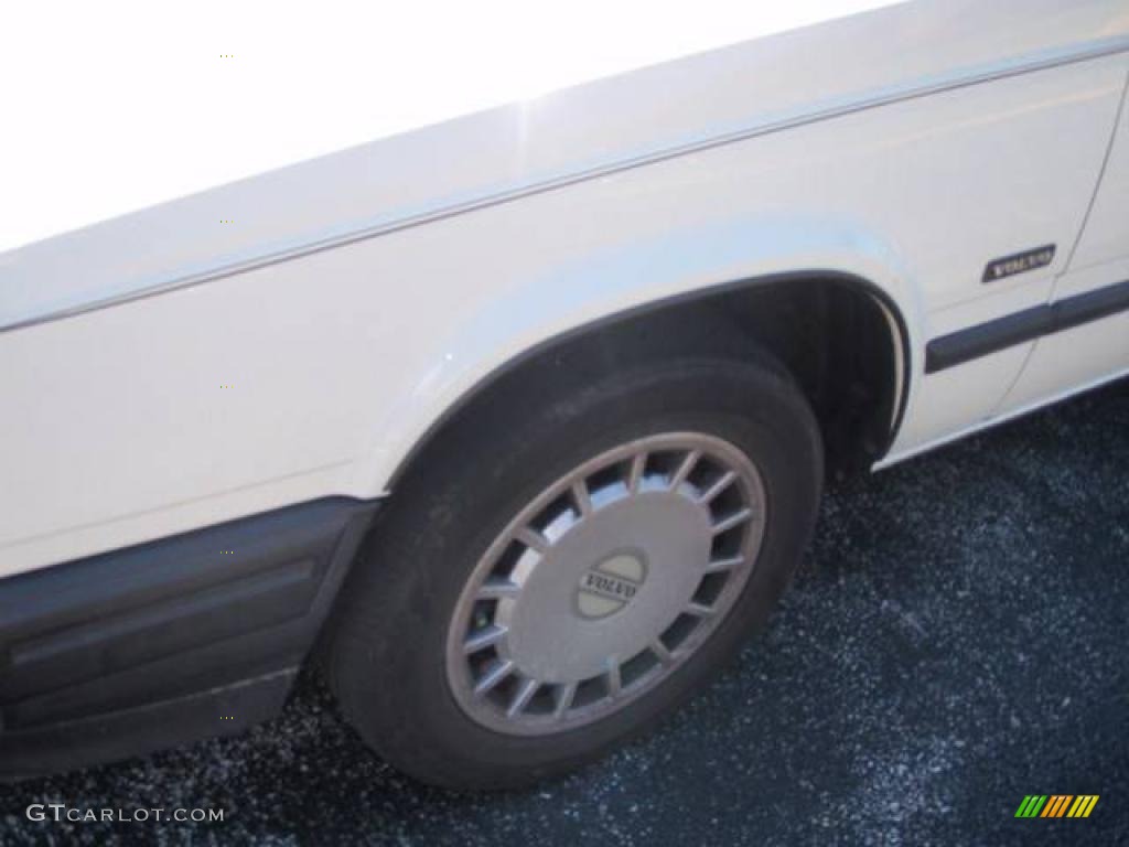 1994 940 Sedan - White / Grey photo #7