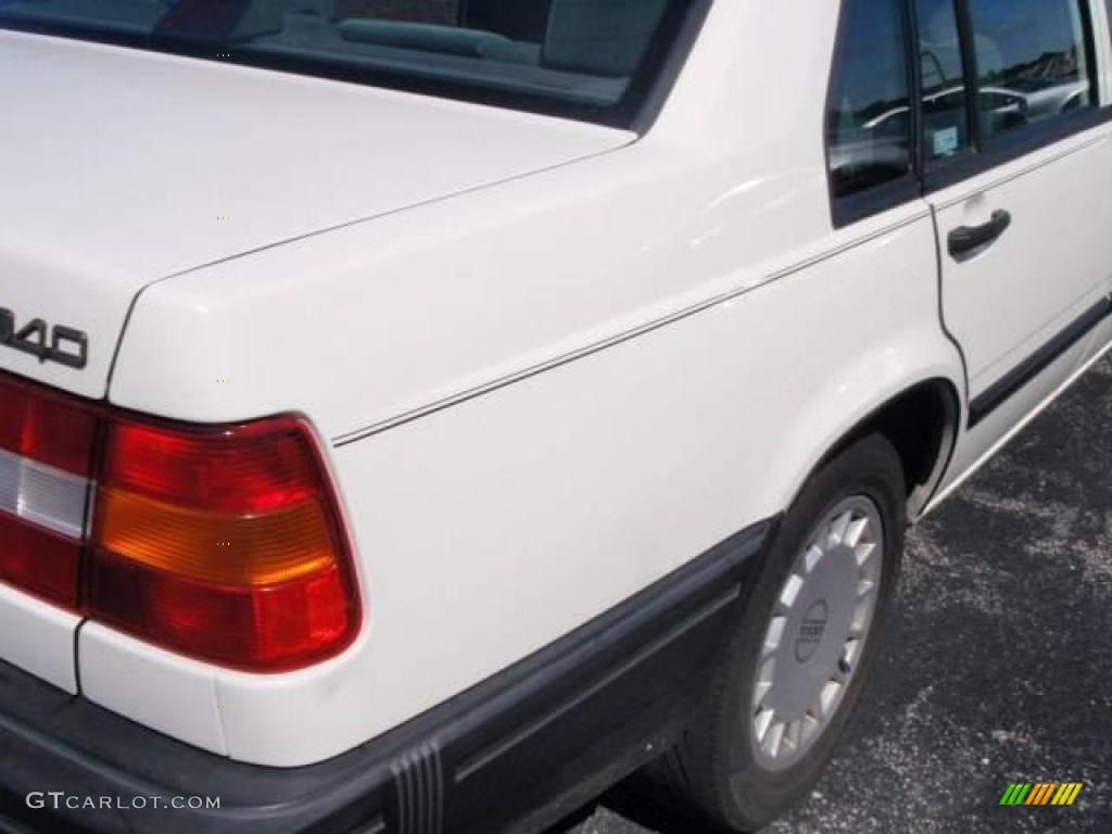 1994 940 Sedan - White / Grey photo #14