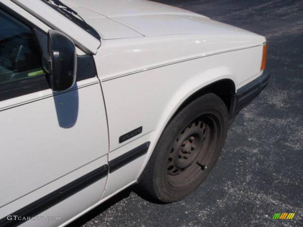 1994 940 Sedan - White / Grey photo #16