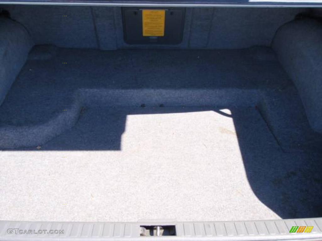 1994 940 Sedan - White / Grey photo #21