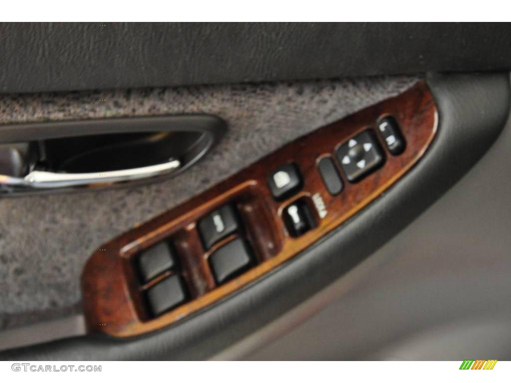 2002 Legacy GT Wagon - Titanium Pearl / Dark Gray photo #13