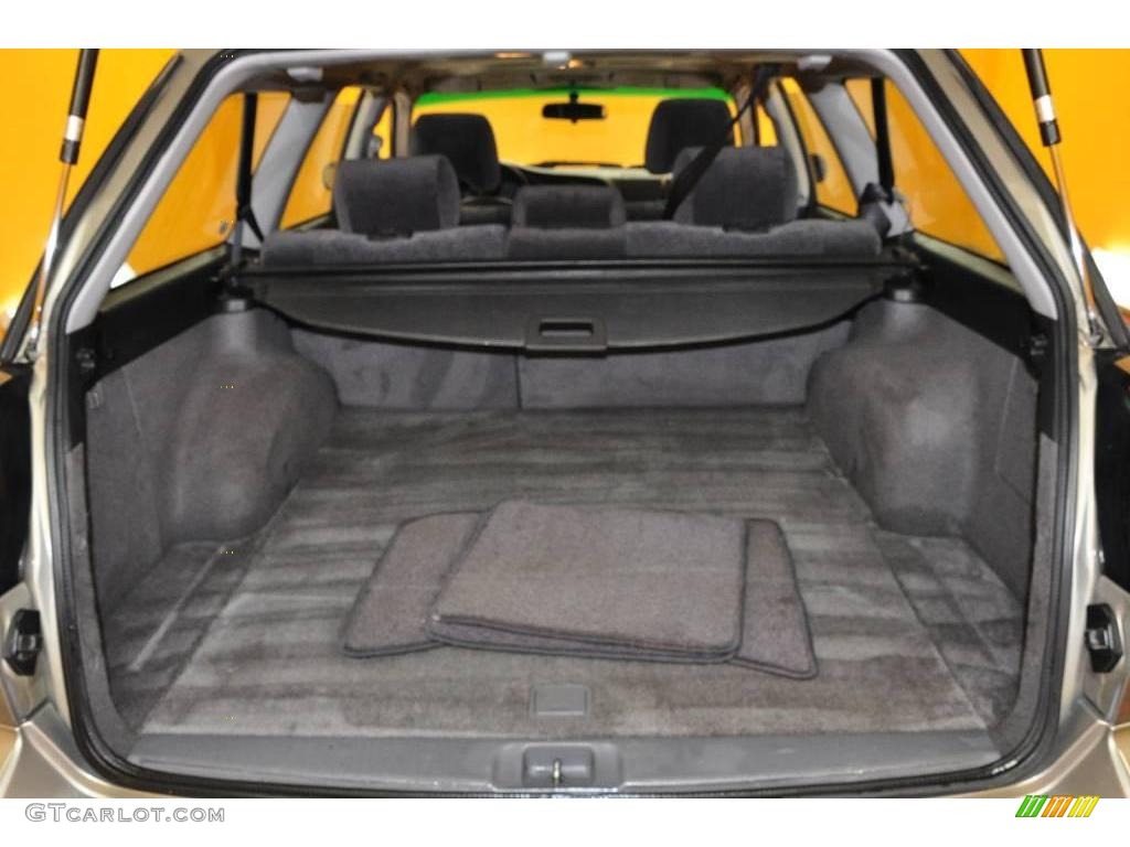 2002 Legacy GT Wagon - Titanium Pearl / Dark Gray photo #15