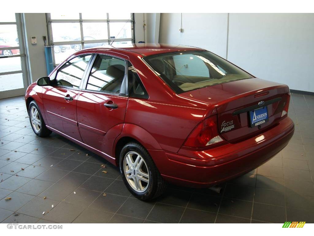 2000 Focus SE Sedan - Sangria Red Metallic / Medium Parchment photo #5
