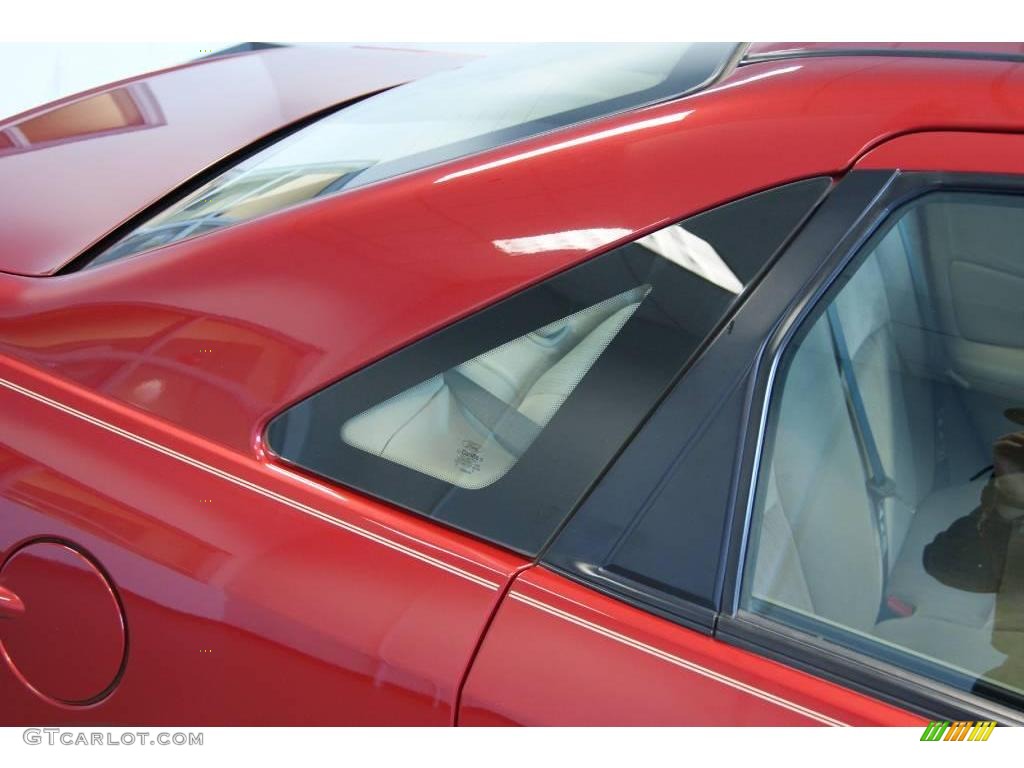 2000 Focus SE Sedan - Sangria Red Metallic / Medium Parchment photo #18