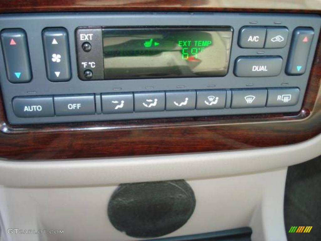 2003 Explorer Limited - Black / Medium Parchment Beige photo #23