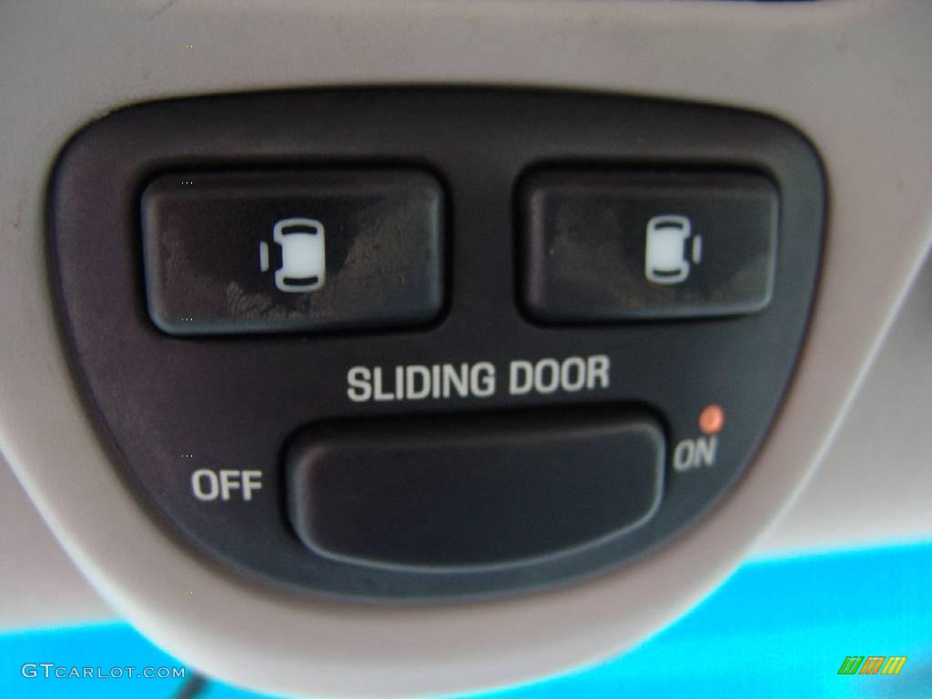 2002 Windstar SEL - Light Sapphire Blue Metallic / Medium Graphite Grey photo #28