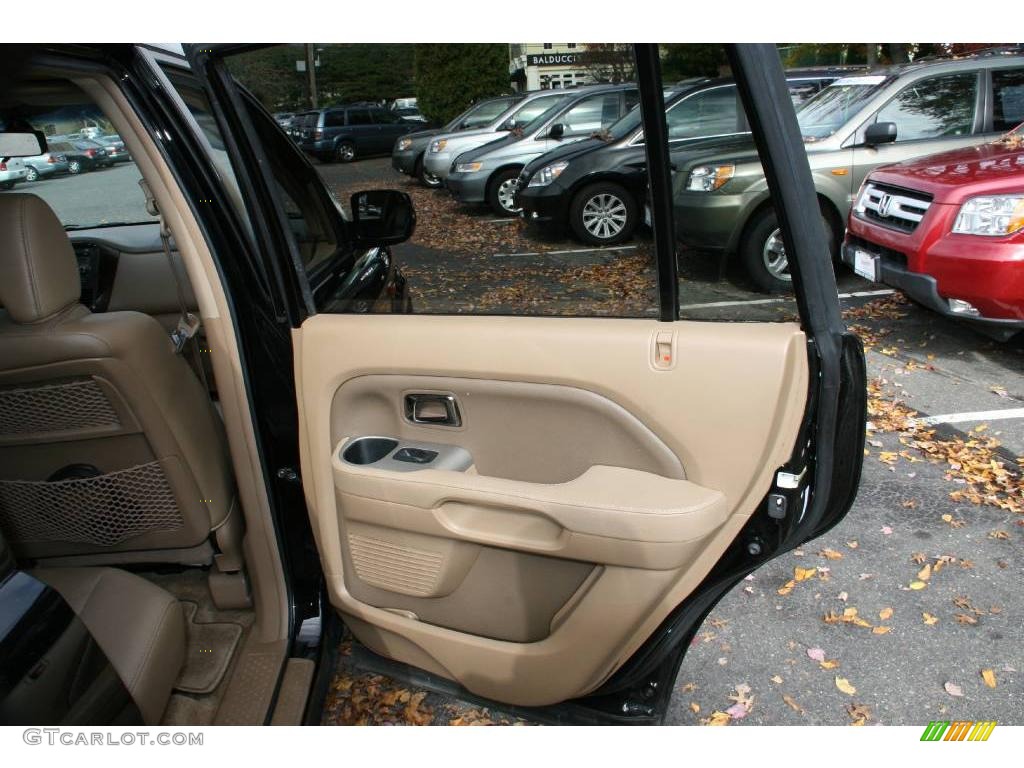 2007 Pilot EX-L 4WD - Formal Black / Saddle photo #15