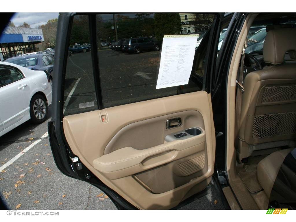 2007 Pilot EX-L 4WD - Formal Black / Saddle photo #16