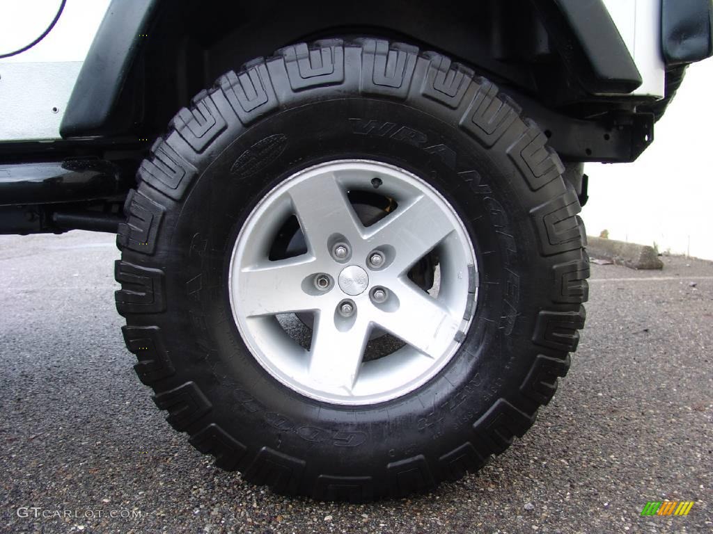 2004 Wrangler Rubicon 4x4 - Bright Silver Metallic / Dark Slate Gray photo #13