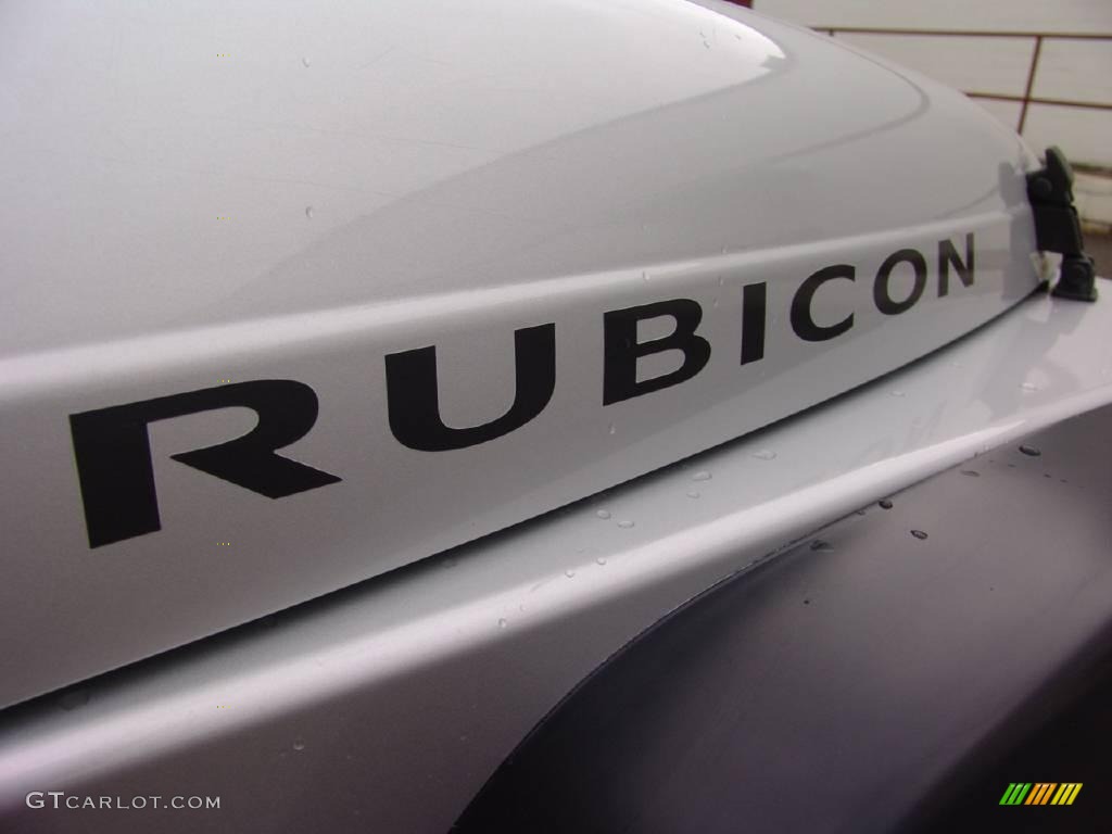 2004 Wrangler Rubicon 4x4 - Bright Silver Metallic / Dark Slate Gray photo #17