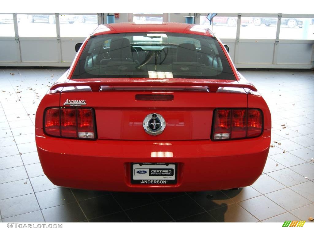 2005 Mustang V6 Premium Coupe - Torch Red / Dark Charcoal photo #10