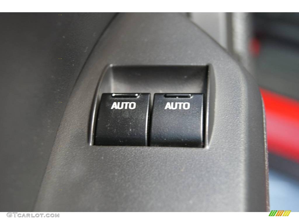 2005 Mustang V6 Premium Coupe - Torch Red / Dark Charcoal photo #33